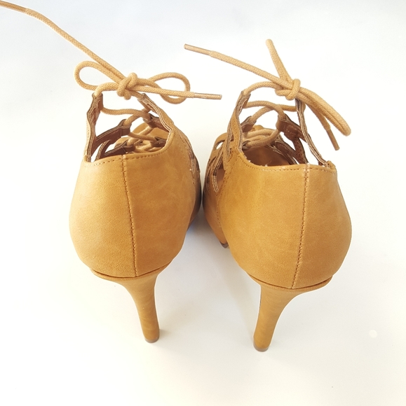 Paprika heels, size 6, open toe shoes, nude tone. - Picture 2 of 6